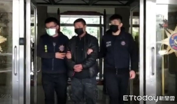 ▲▼北市刑大在新北市泰山區逮捕改槍嫌犯，查獲自製的「迷你掌心雷」。（圖／記者邱中岳翻攝）