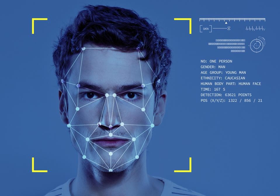 ▲▼Clearview AI在網路上蒐集達30億張人臉，進行臉部數據分析。（圖／翻攝自Clearview AI官網）