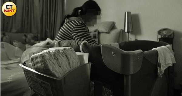 16歲少女小希參加教會活動，沒想到卻被安排與血氣方剛的男大生同房，因此遭到誘姦，甚至懷孕產下一女。（圖／黃威彬攝）