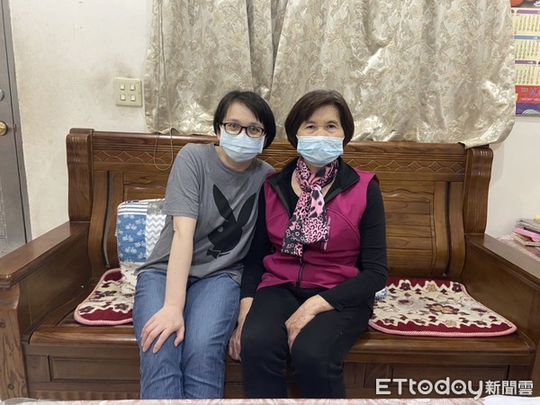 ▲護理師捐65%肝救母！　驕傲肚上2條疤：1條當媽媽1條救媽媽。（圖／東元醫院提供）