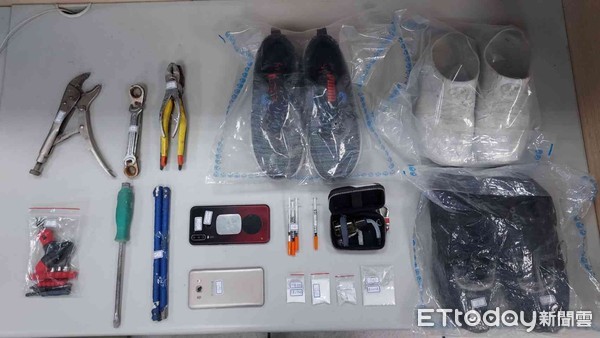 ▲台南市警方緝獲陳、許娃娃機店竊盜2人組，依法送辦經檢察官聲押，台南地院裁定羈押。（圖／記者林悅翻攝，下同）