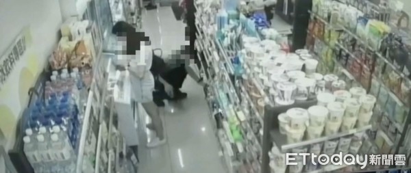 ▲陳姓男子犯案過程全被超商監視器錄下。（圖／記者張君豪翻攝）