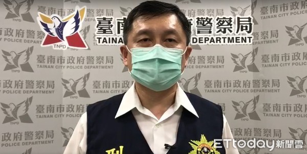 ▲台南市安平角頭「建文」舉行告別式，道上兄弟動員致祭人數約3300人，台南市警方共盤查遊覽車93輛，小客車309輛，盤查3300人次，逮捕6名通緝犯、帶回98名少年。（圖／記者林悅翻攝，下同）