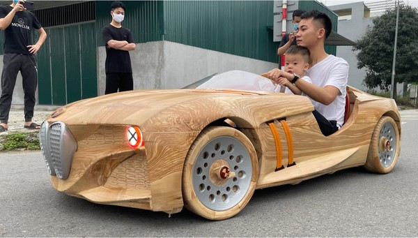 ▲BMW／Bugatti木製手工電動雙座跑車。（圖／翻攝ND-Woodworking Art）