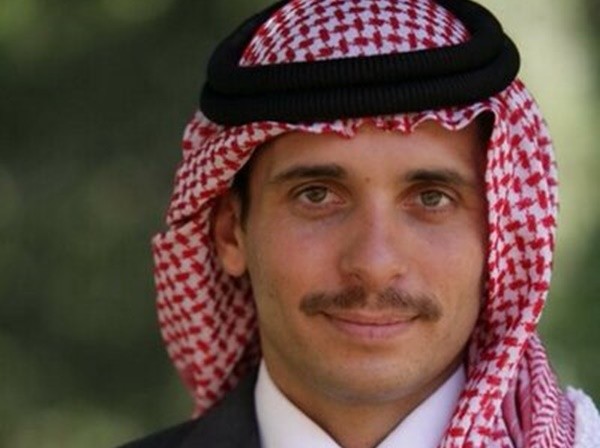 ▲約旦前王儲、41歲親王韓沙（Hamzah bin Hussein）。（圖／翻攝Twitter@HamzahHKJ）