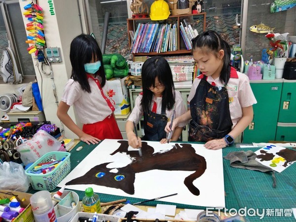 ▲4月4日世界流浪動物日 新北毛寶貝教育園區給兒童最棒禮物。（圖／新北市動保處提供）