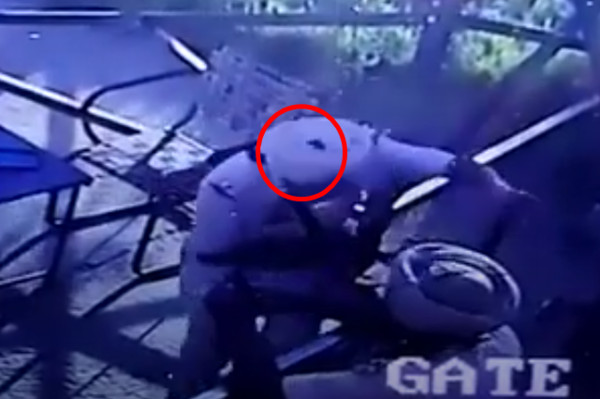 ▲▼ 印度警察副督察辛格（Paramjit Singh）槍吃走火，子彈穿過他右眼奪命。（圖／翻攝自YouTube）