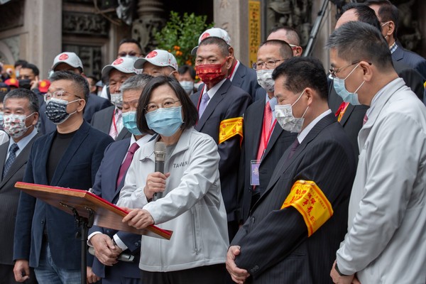 ▲▼總統蔡英文參拜大甲媽，祈求保佑台灣風調雨順。（圖／總統府提供）