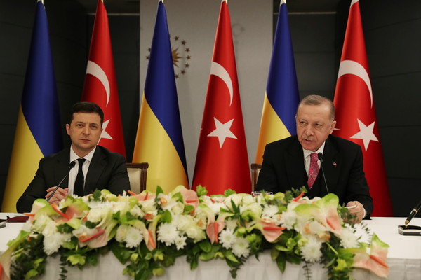 ▲▼土耳其總統艾爾段（Tayyip Erdogan）和烏克蘭總統澤倫斯基（Volodymyr Zelenskiy）會面。（圖／路透）