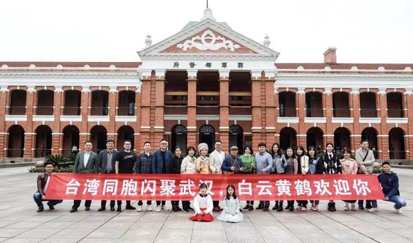 ▲▼武漢當地台灣民眾快閃，紀念解封一週年。（圖／與會者提供）