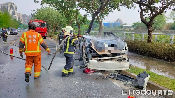 ▲桃園火燒車。（圖／記者楊熾興攝）