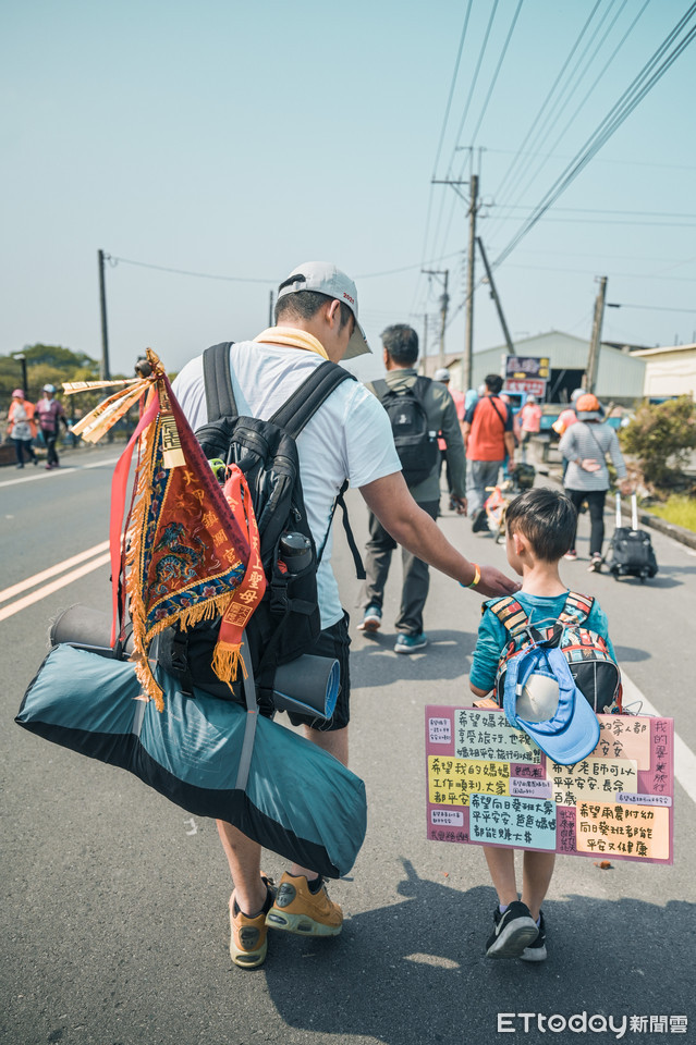 ▲▼大甲鎮瀾宮媽祖遶境。（圖／Instagram Xu_a_hao 提供）