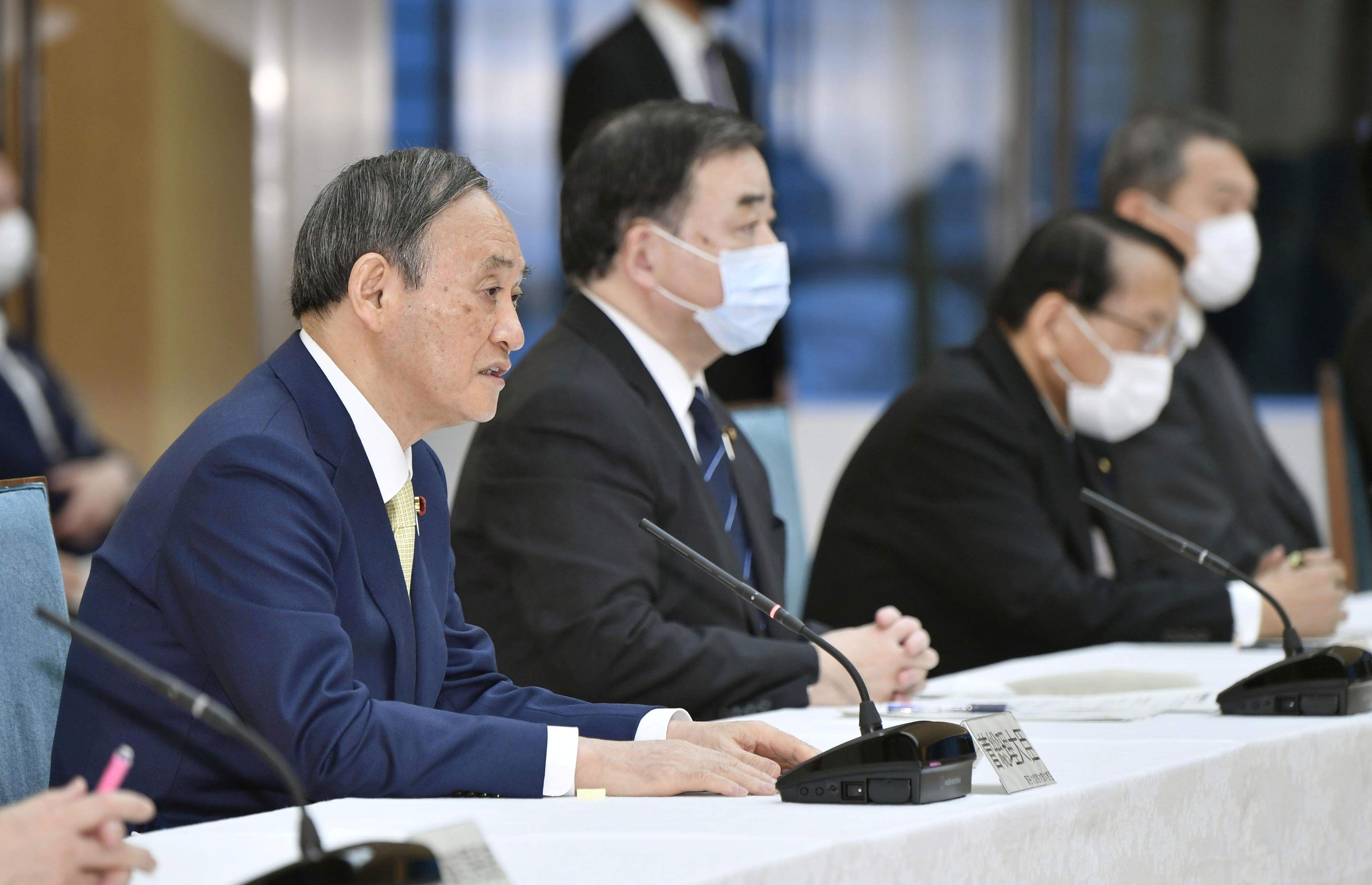 ▲▼日本首相菅義偉在東京舉行內閣會議。（圖／路透社）