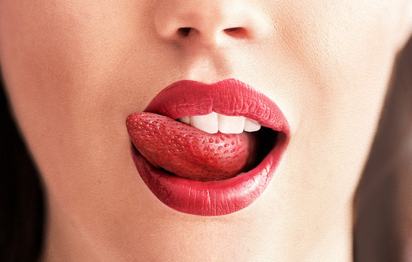 ▲▼舌頭,嘴,紅脣,女。（圖／達志影像／示意圖）
