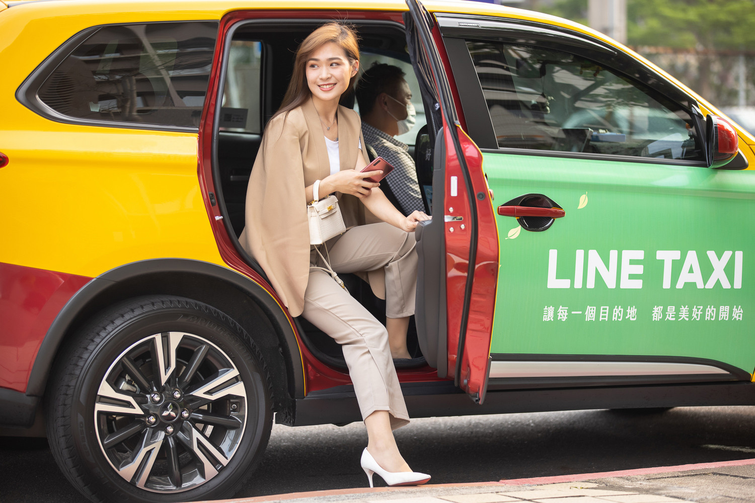 ▲▼Line Taxi推出新功能，搭車免尬聊。（圖／Line Taxi提供）