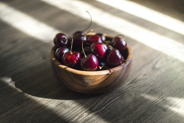 ▲▼5款「淡斑食物」多吃，肌膚亮起來             。（圖/翻攝自IG、Unsplash）