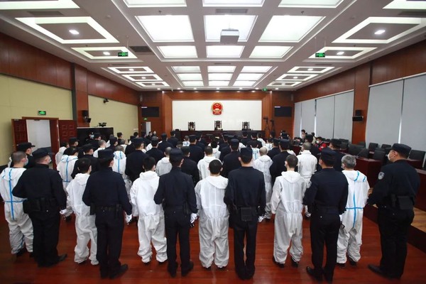 46名台灣詐騙犯在陸被判刑　「穿隔離衣受審」最重囚13年！ | ETto