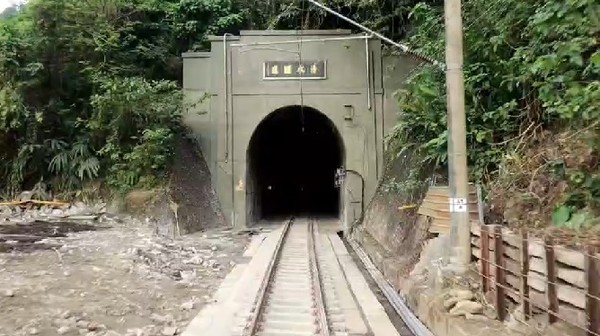 ▲▼太魯閣號事故清水隧道恢復通車。（圖／台鐵提供）