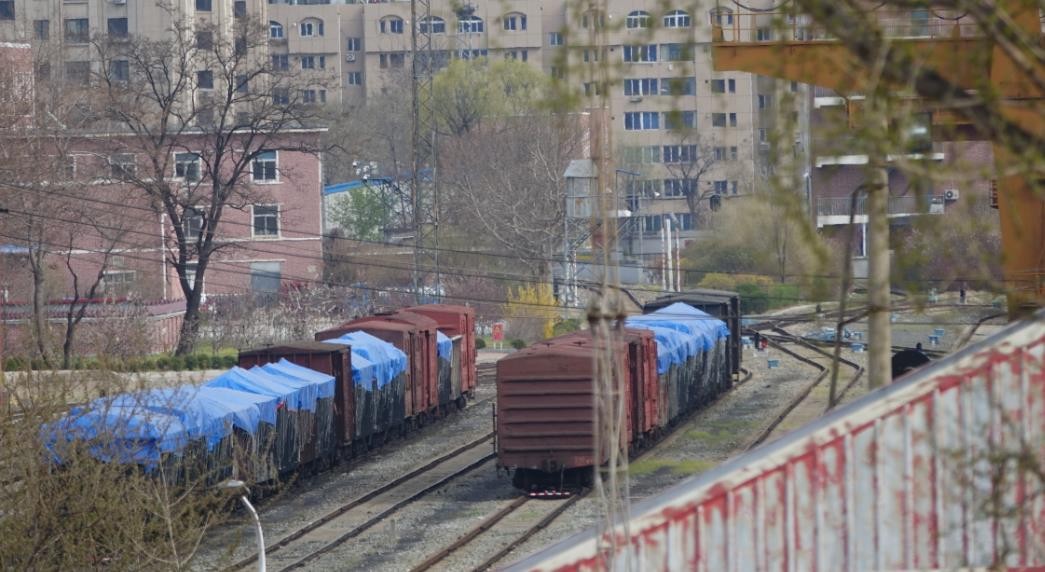 ▲▼日媒在遼寧丹東發現，疑似有貨物列車準備開往北韓平壤。（圖／達志影像）