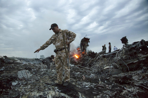 ▲▼馬航MH17班機在烏克蘭東部遭飛彈擊落，此後美政府禁止該國航空業者在該地進行民航活動。（圖／達志影像／美聯社）