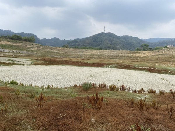 ▲▼空拍鯉魚潭水庫見壯闊百年遺址 國軍清萬噸淤泥守護臺灣。（圖／客傳會）