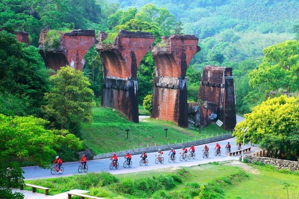 ▲▼86年前的今天，一場地震震出知名景點「龍騰斷橋」。