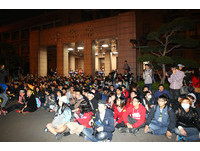 318反服貿事件學生佔領行政院（圖／記者徐文彬攝）