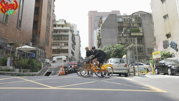 ▲羅志祥、楊琳決定騎單車環島，目標一路從台北騎到高雄。（圖／翻攝自YouTube／羅志祥 Show TV）