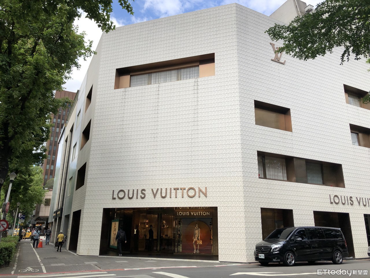 LV徵法文翻譯「時薪曝光」 網喊羞辱:難怪留不住外語人才