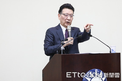 郭台銘申請BNT「半個月無下文」　他勸蔡英文：鬆手吧！