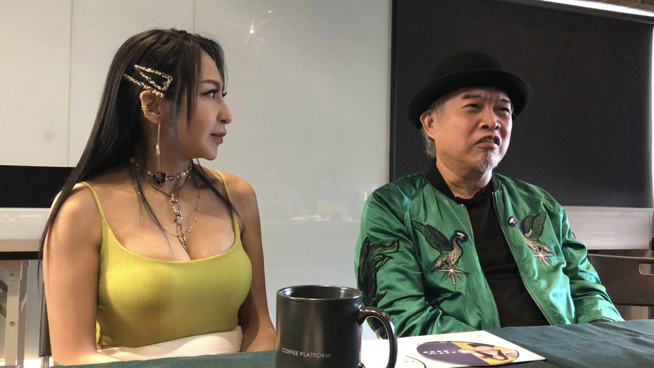 妞 妞 許 寀 菁 - doujin.bar 