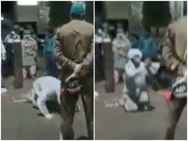 ▲▼印度22歲男子跪求警方不要拿走母親的氧氣瓶。（圖／翻攝自推特／@dklavaniaTOI）