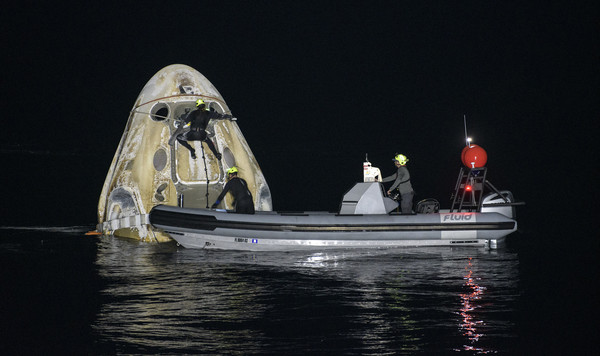 ▲▼SpaceX太空人返回地球。（圖／記者葉睿涵攝）