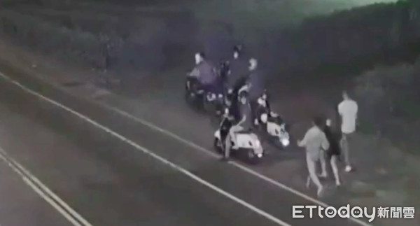 ▲▼21歲吳姓男大三生就讀北市知名大學音樂系，擅長小提琴。14歲女國中生長相甜美可愛，15歲楊姓等10人施暴後逃離現場，警方起獲開山刀             。（圖／記者陳以昇翻攝）