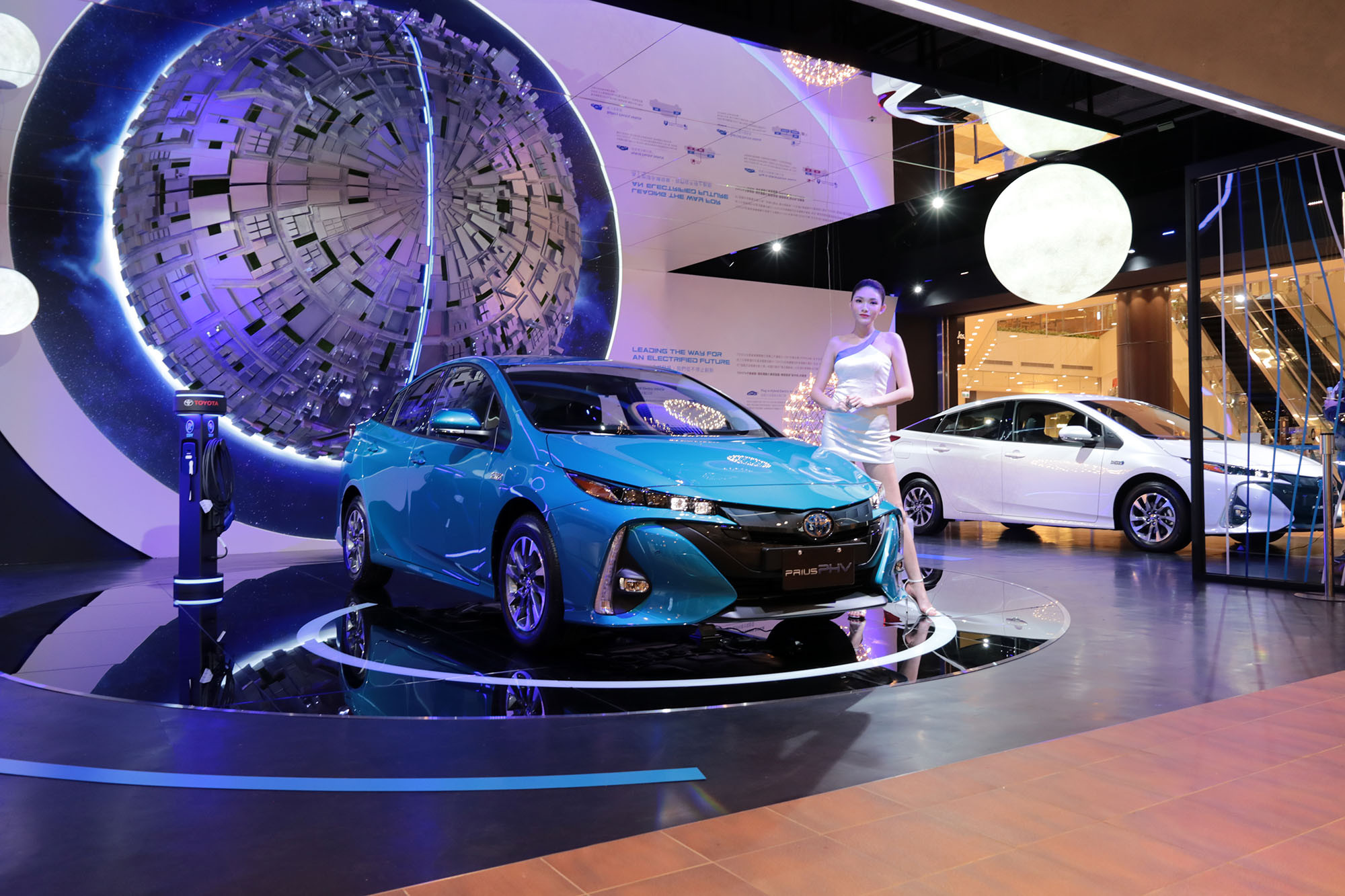 Toyota在林口三井開店了 2新車駐館展出逛街還能賞車打卡 Ettoday車雲 Ettoday新聞雲