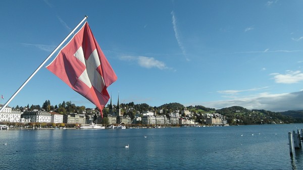 ▲▼瑞士為世上最富有國家之一。（圖／取自免費圖庫PIXABAY）