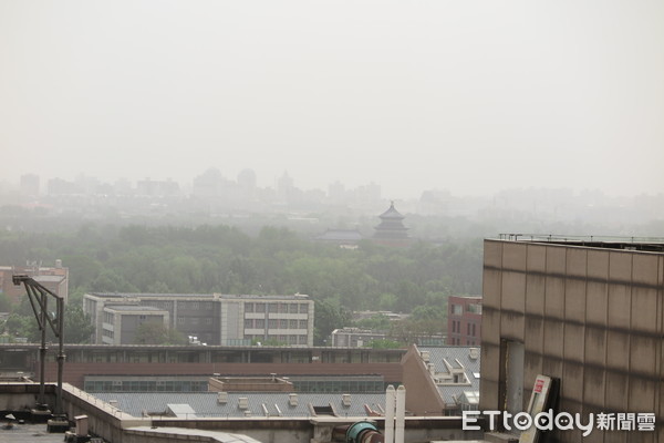▲▼2021年5月6日，北京沙塵天氣。（圖／記者陳政錄攝）