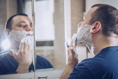 刮鬍也有禁忌？「洗澡前、運動後」最NG　恐害臉上冒紅疹