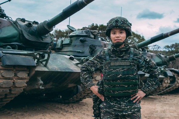 海陸首位戰車女連長陳柔安　勇於自我挑戰不畏艱難