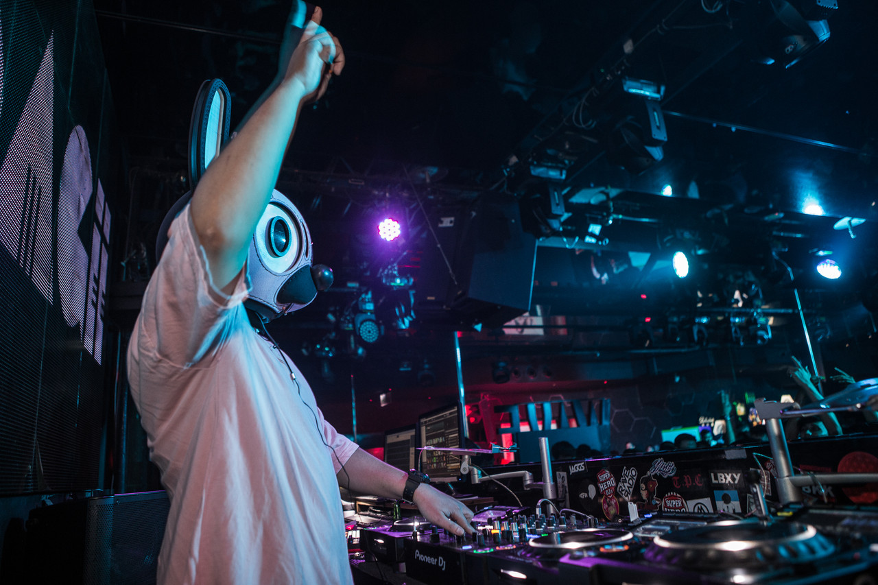 DJ USAGii無厘兔轉戰歌壇 喜收6位數兔頭造型頭盔 | ETtoday星光雲 | ETtoday新聞雲