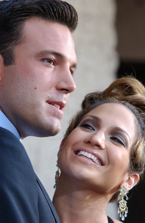 ▲▼珍妮佛洛佩茲（Jennifer Lopez）和班艾佛列克（Ben Affleck）當年愛得高調。。（圖／達志影像／美聯社）