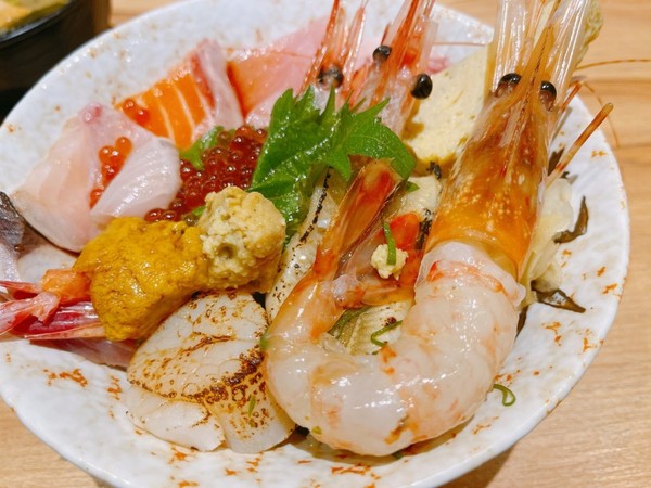 ▲▼墨sumi 海鮮丼ぶり。（圖／Viviyu旅遊美食世界提供。）