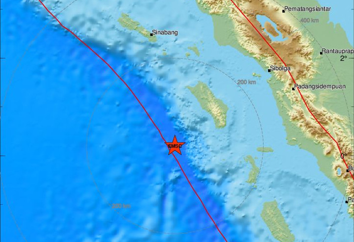 ▲▼ 印尼14日發生規模6.7地震。（圖／翻攝自EMSC）