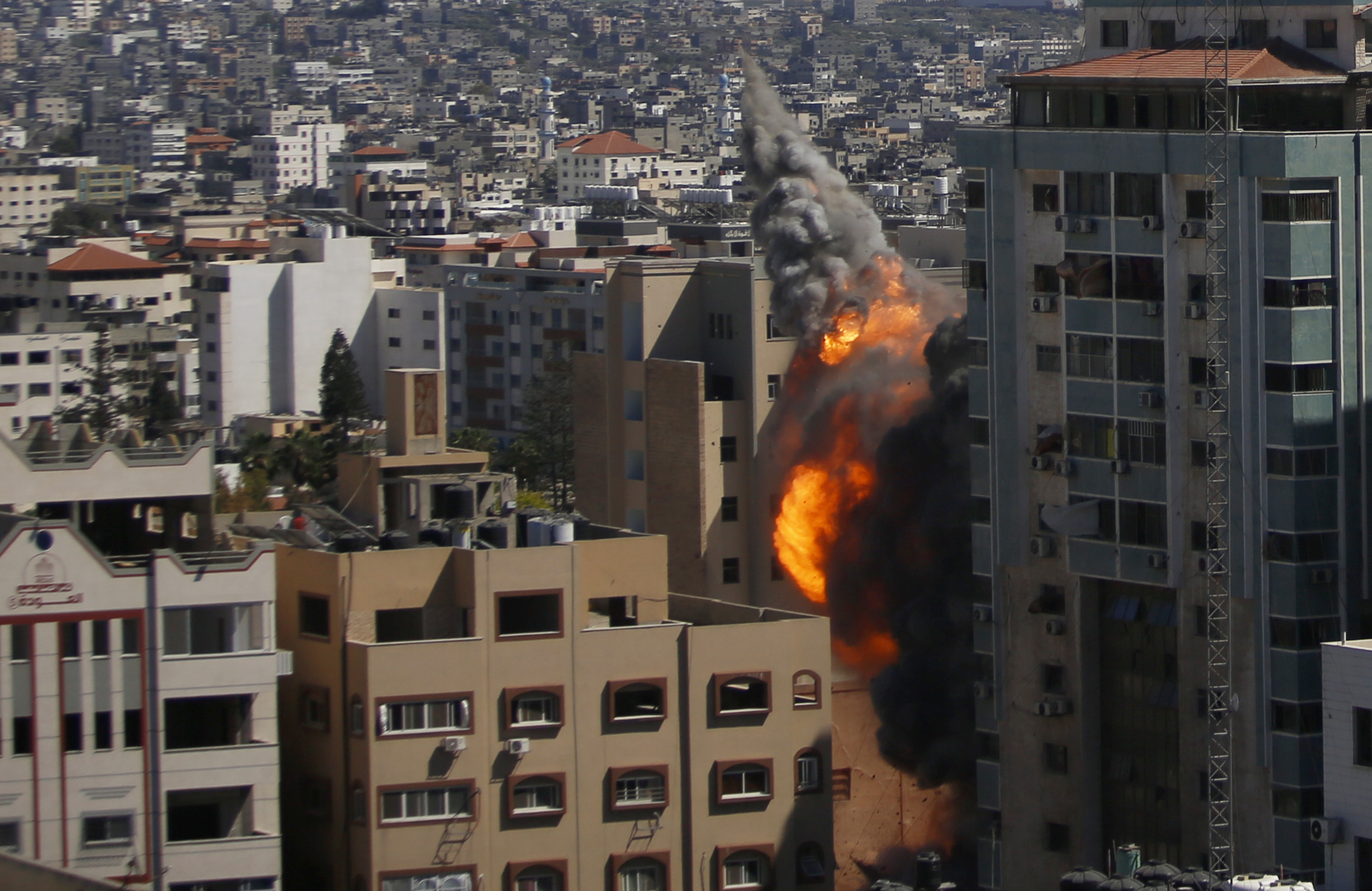 ▲▼以色列轟擊加薩大樓 美聯社等媒體辦公室遭毀。（圖／達志影像／美聯社）