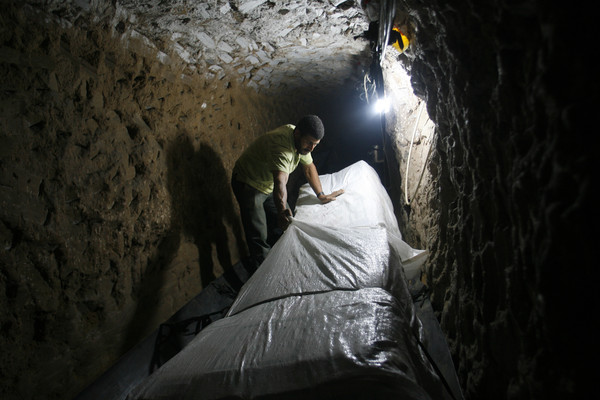 ▲▼巴勒斯坦伊斯蘭組織「哈瑪斯」在加薩走廊建造的地下隧道。（圖／達志影像／美聯社）