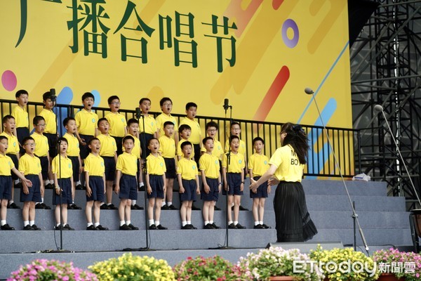 ▲▼來自上海各界多支合唱團熱情參與演出。（圖／主辦方提供）