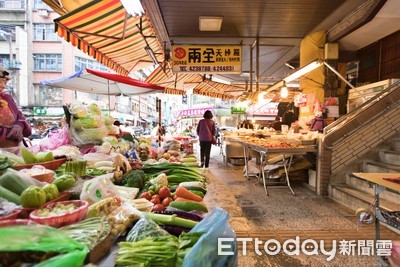 罕見！他過馬路鬼切害婦人跌倒骨折　「超人不當」判賠29萬