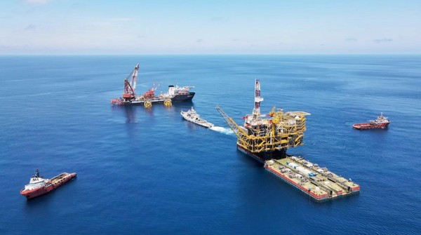 ▲中國海油集團在南海東部海域建造的大陸最大海上原油生產平台。（圖／記者魏有德攝）