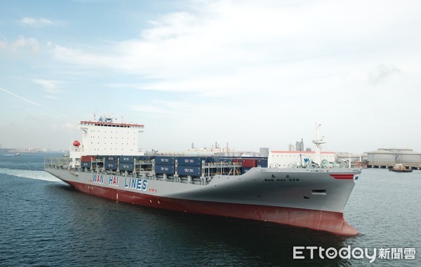 ▲萬海航運旗下3,055TEU系列第七艘新造船「亮春輪」（WAN HAI 328）加入營運。（圖／萬海提供）
