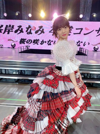 ▲▼峯岸南告別待了15年的AKB48，正式畢業。（圖／翻攝自推特／峯岸南）